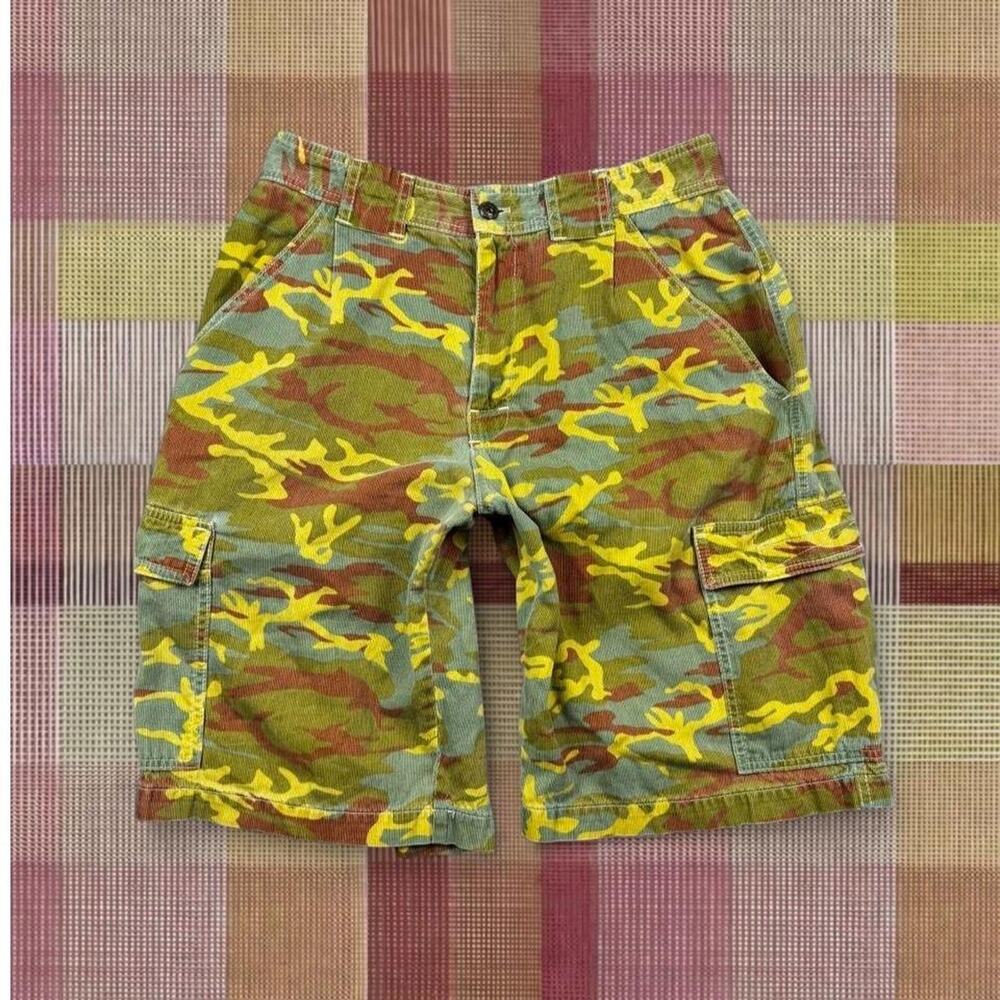 Vintage 2000’s Camo Shorts